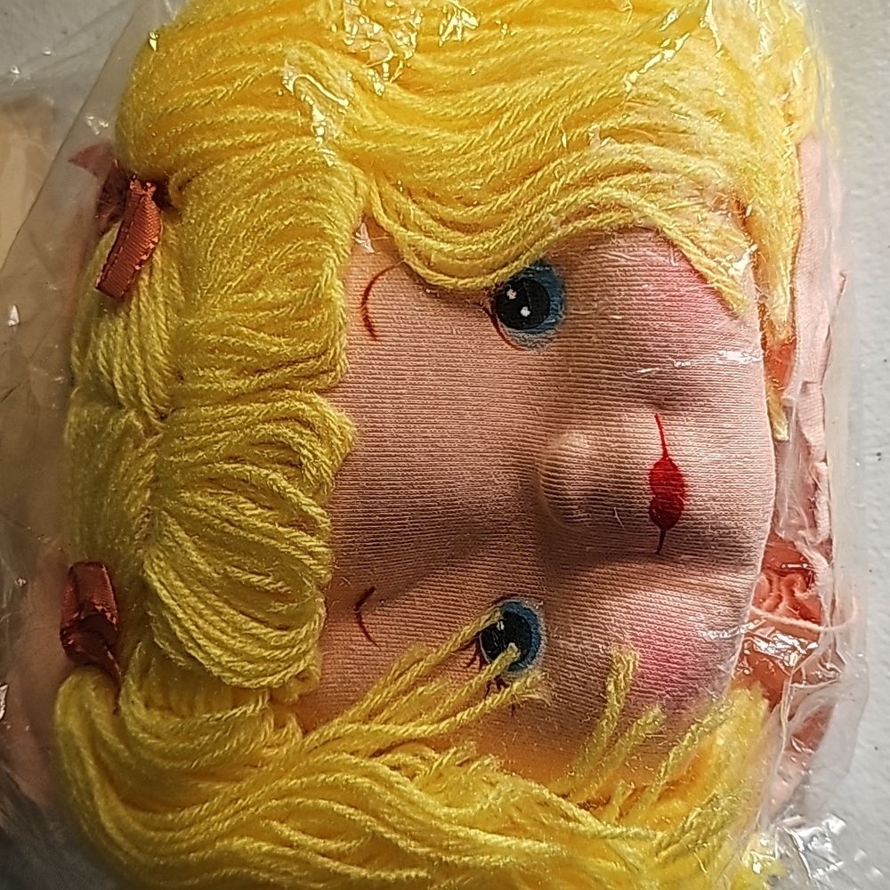 Darice Vintage 5 1/2" Farbic Doll mask NWT Doll making/Craft/
